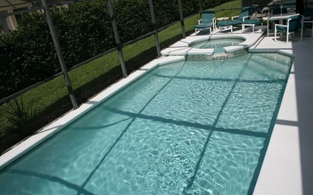 Peace 4 Bedroom Home