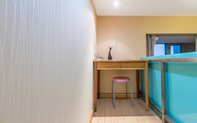 Jiarong Apartment Hotel