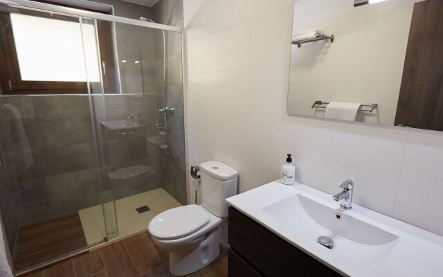 Luxurious Mansion in Cangas de Onís with Meadow View