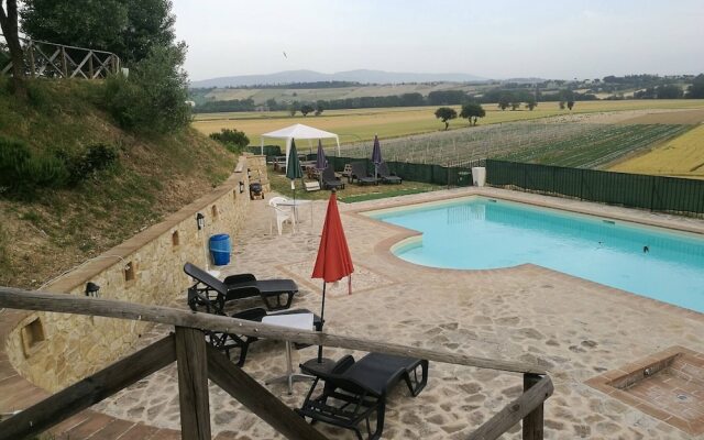 Apartment Rosa With 2 Bedrooms and Outdoor Shared Pool