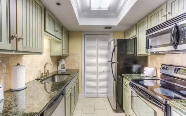 Hodnett Cooper's Beach Club