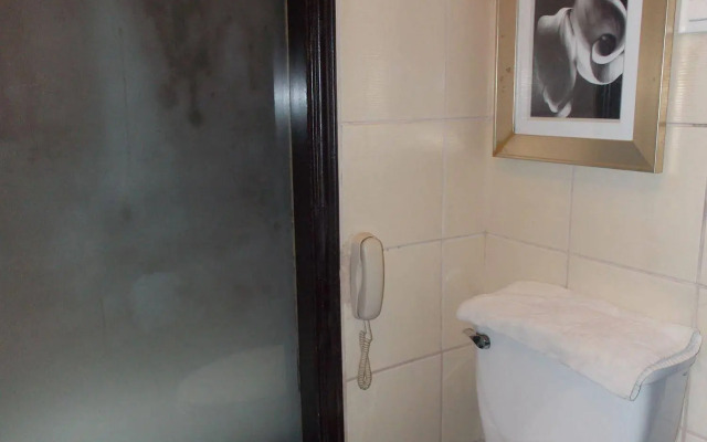 Planta Centro Bacolod Hotel & Residences