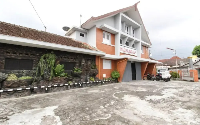 Reddoorz Near Rs Sarjito Yogyakarta