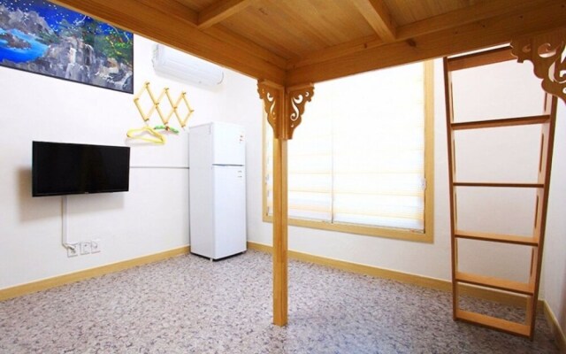 Samcheok Jh Story Pension