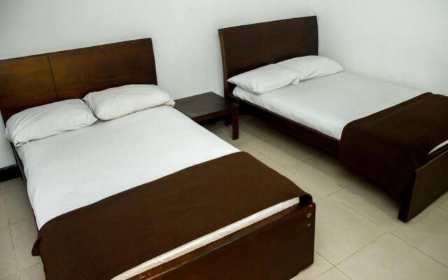 Hotel D'Caprices