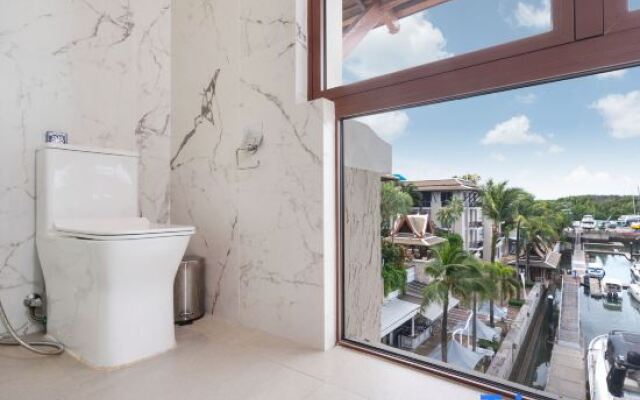 Phuket Seaview with Pool and Rooftop 4 Bedroom Skyvilla