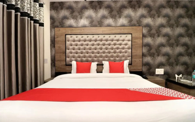 Hotel Pakeeza By OYO Rooms