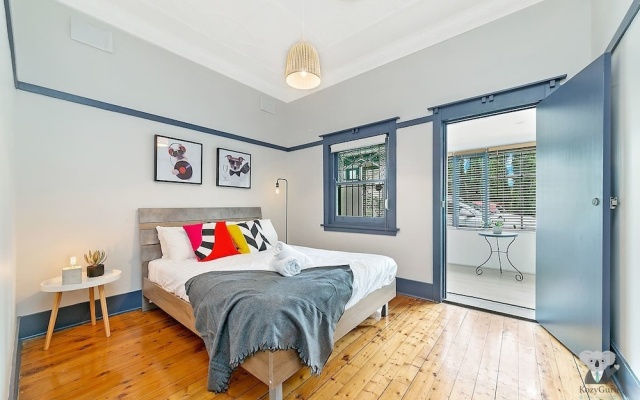 Sydney Airport Gardenia Cottage 3 BED Nar232 – Guest Rooms – Sydney