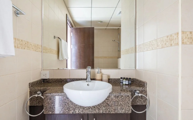 Mesmerizing 2BR Apartment in Dubai Marina