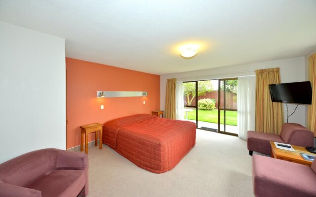 Middlepark Motel