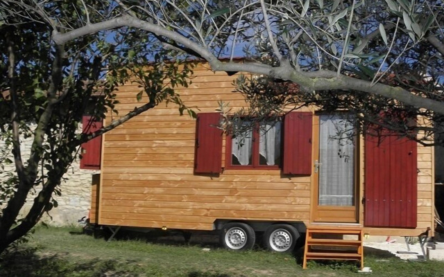 Provence Roulottes Hébergement insolite