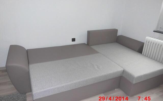 Frankfurt Airport & Fair Apartment