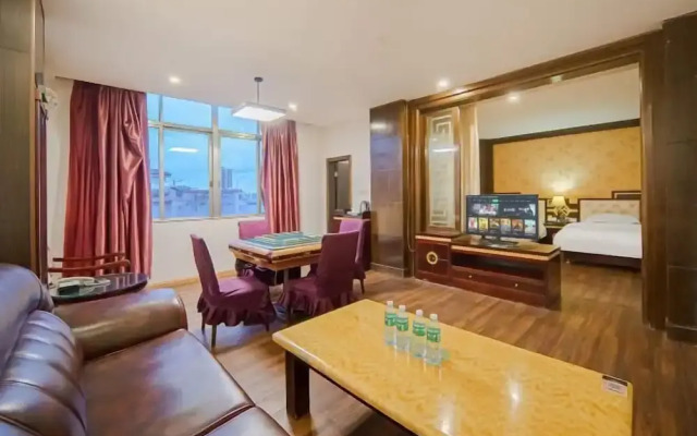Zhongying Hotel (Zhanjiang Lingnan Normal University)