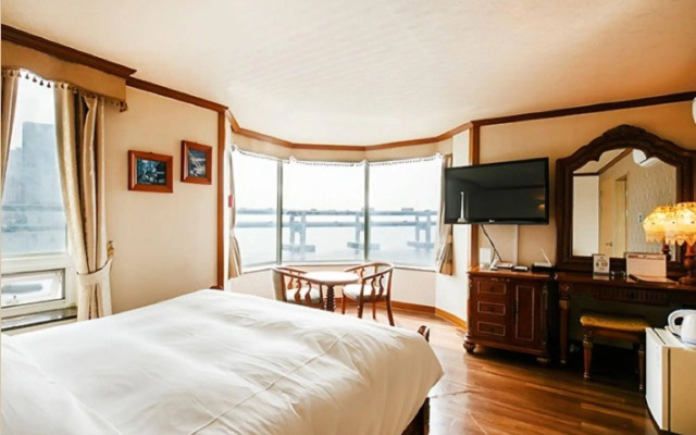 Hotel Castle Beach