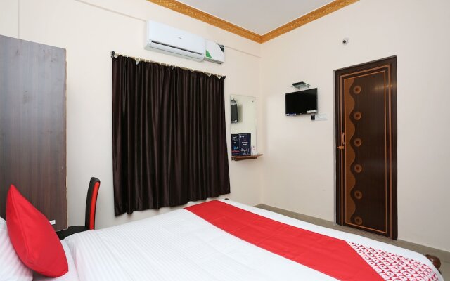 OYO 12536 Garden Plaza