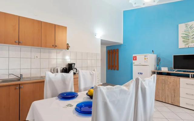 Holiday Home in Jasenice Near Maslenica Beach