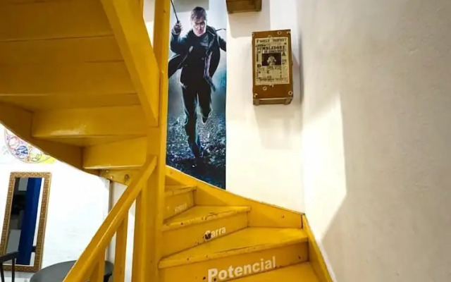 Pinheiros Hostel e Food