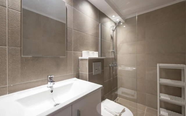 Gevoni Deluxe Suites