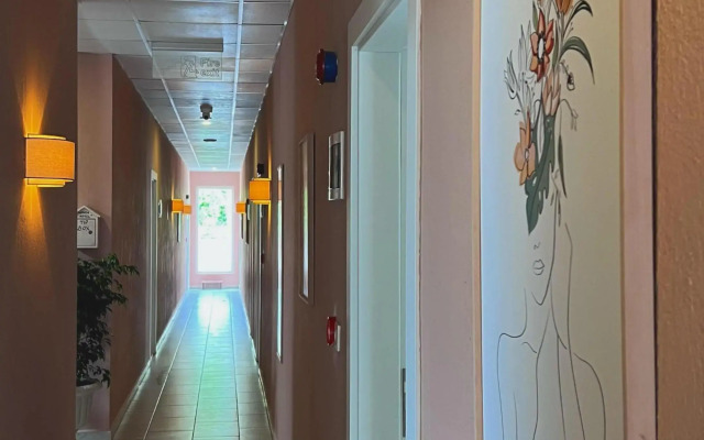 Mimoza Hotel