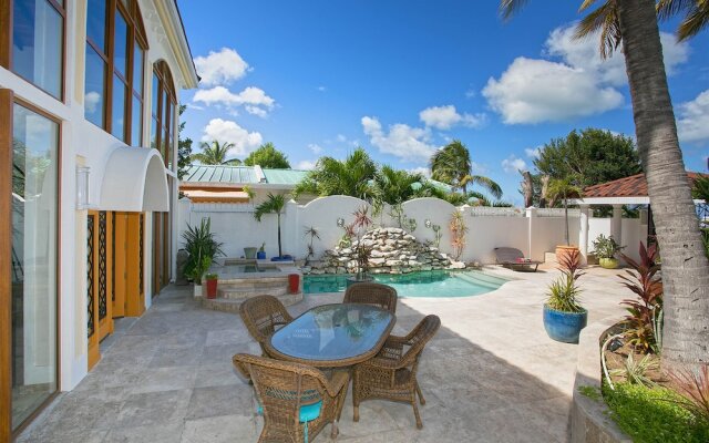 Dream Villa Simpson Bay Vittoria Beachfront