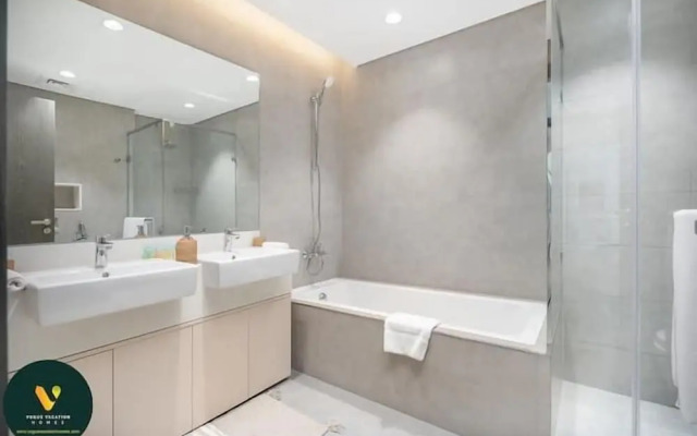 Vogue Lagoon District One Residence