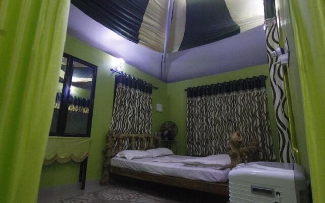 Pugmarks Jungle Lodge