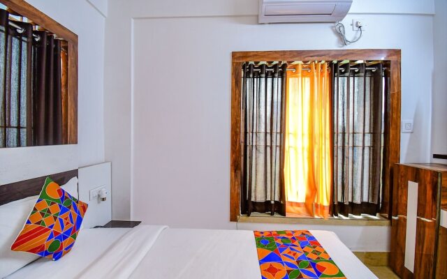 Fabhotel New Dream Palace