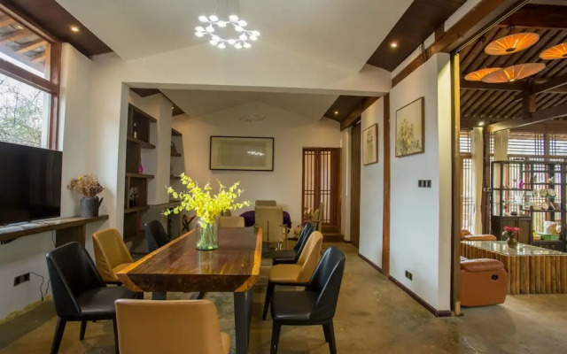 Yunzhong Baisha Lijiang Inn
