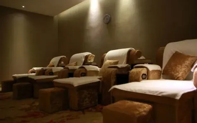 Long Tai Hotel