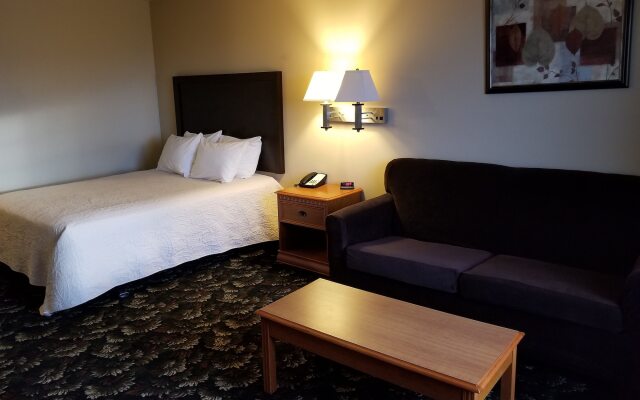 Grand View Inn & Suites