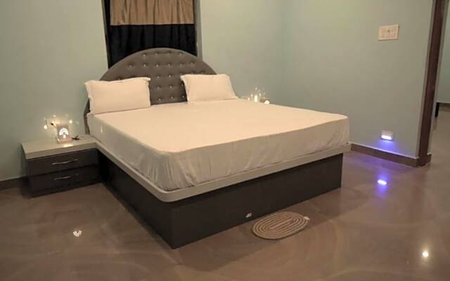 Goroomgo Bottoms Up Villa Bhubaneswar