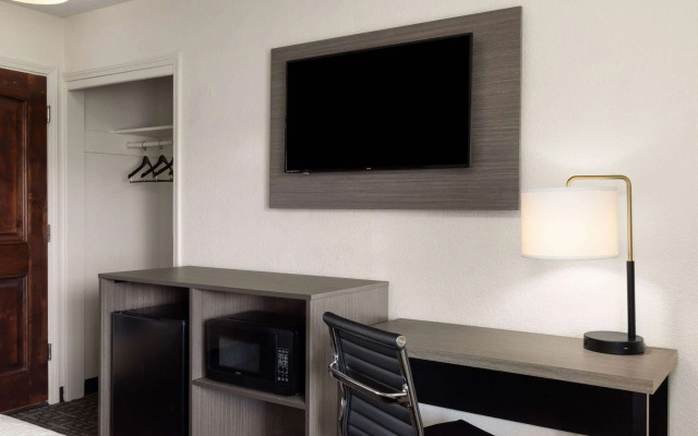 Ramada by Wyndham Elko Hotel at Stockmen's Casino