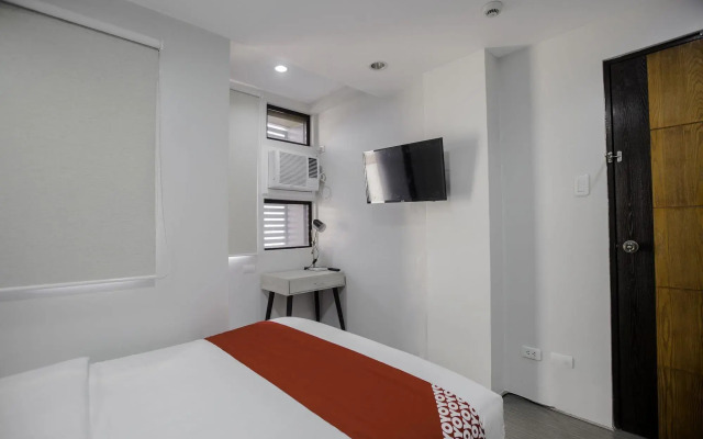 Sanchez Hotel by OYO Rooms