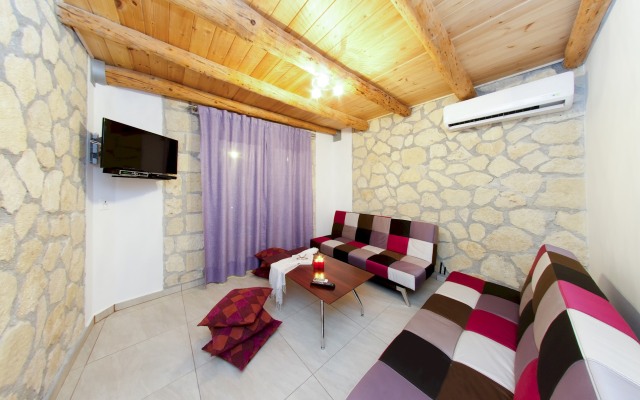 Tireda Villas