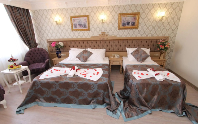 Apple Tree Hotel