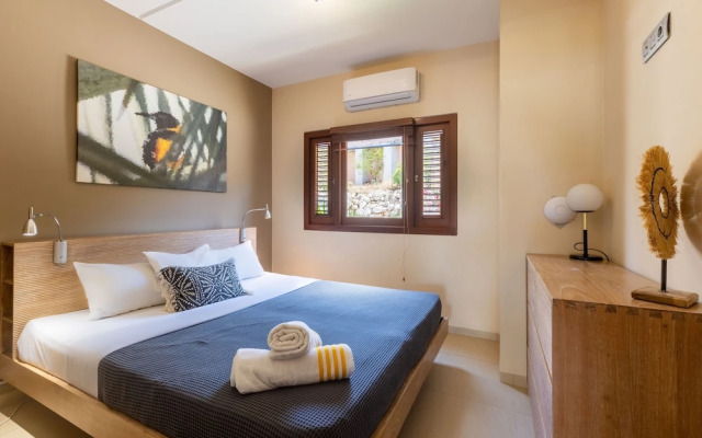 Spanish Water Apartments