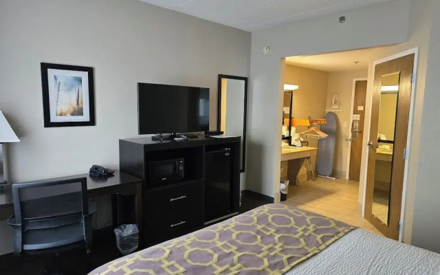 Baymont Inn & Suites Janesville