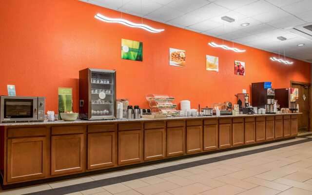 Quality Inn & Suites Bedford West