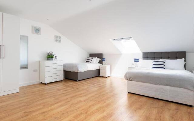 Skyvillion Tower Points - Tower Point Lovely apartment in Enfield London