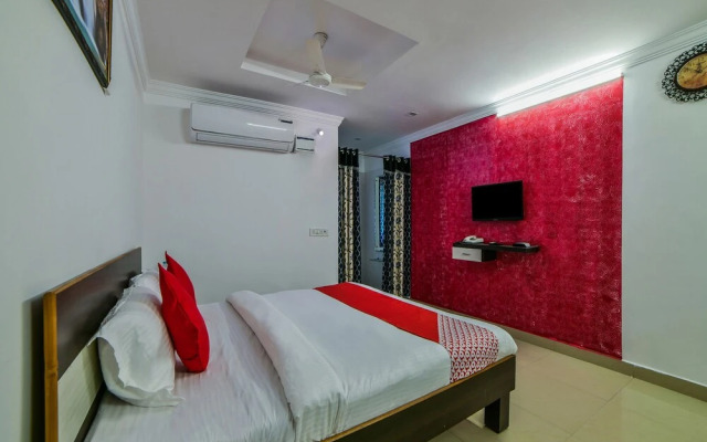 Oyo 18407 Noble Lodge