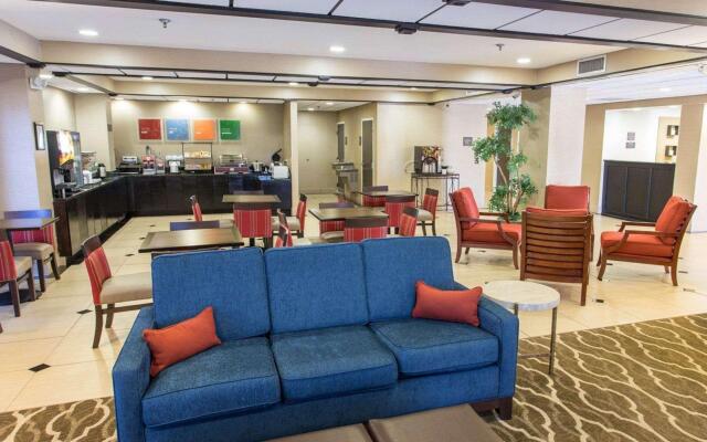 Comfort Inn Opelika - Auburn