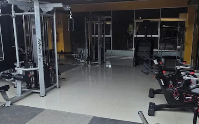 Hotel Club33Fit Hotel Gym