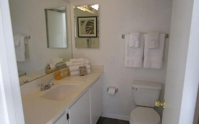 Park Suites at 239 - FREE GOLF