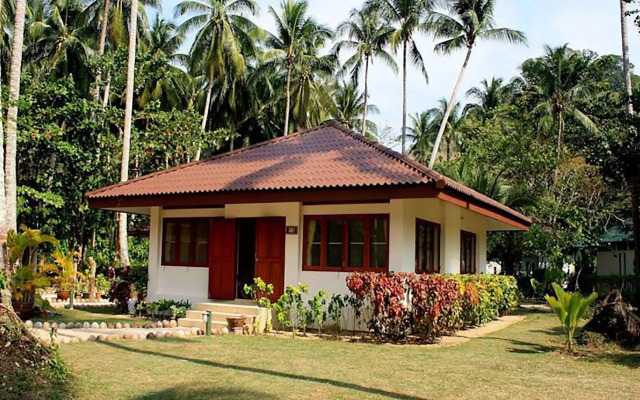 Koh Mook Charlie Beach Resort & Hotel