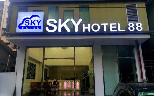 Sky Hotel 88 St