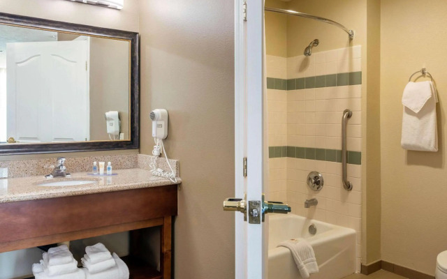 Comfort Inn & Suites El Centro I - 8