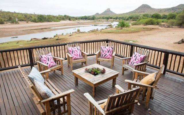 Sefapane Lodges and Safaris