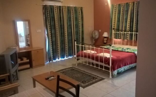 Rantzo Holiday Apartments
