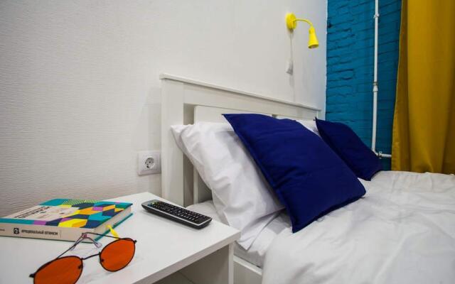 Guests Love on Rubinsteina