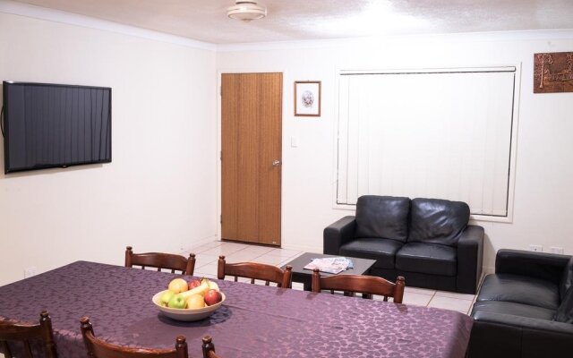 Grange Villas – Guest Rooms – Brendale